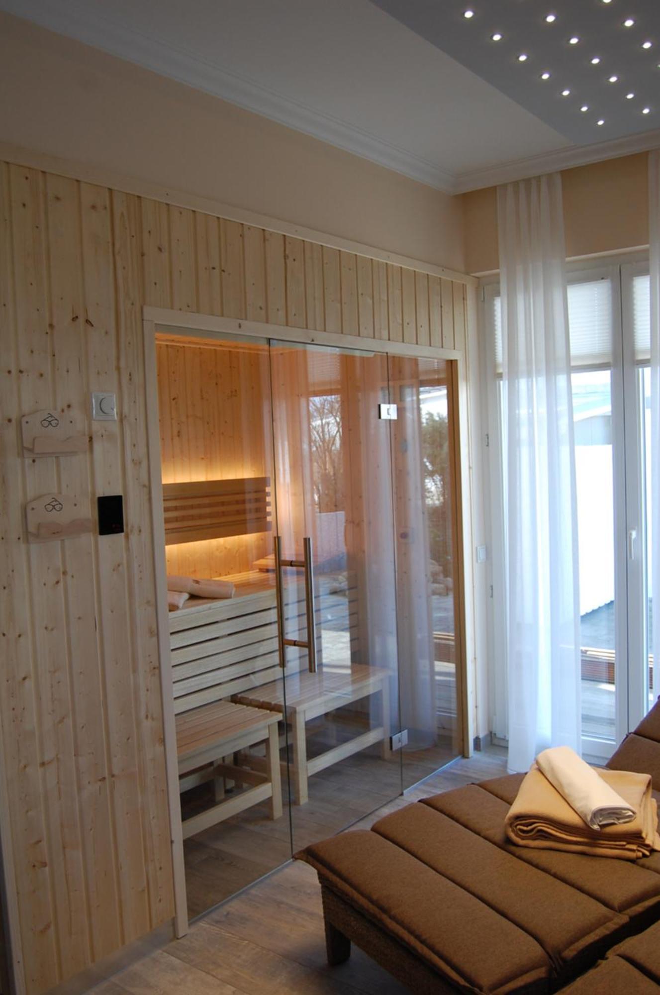 Pension Sanddorn Mit Cafe Carlssons Binz Exterior foto