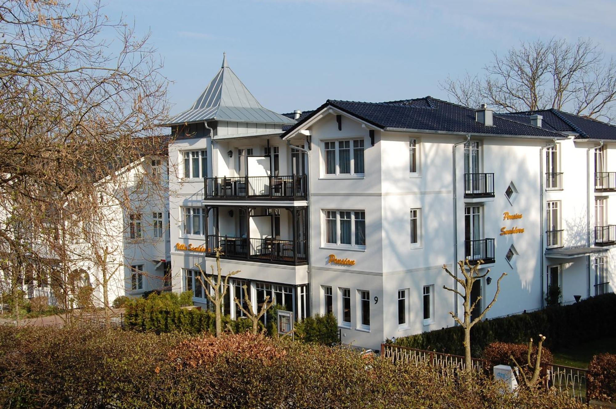 Pension Sanddorn Mit Cafe Carlssons Binz Exterior foto